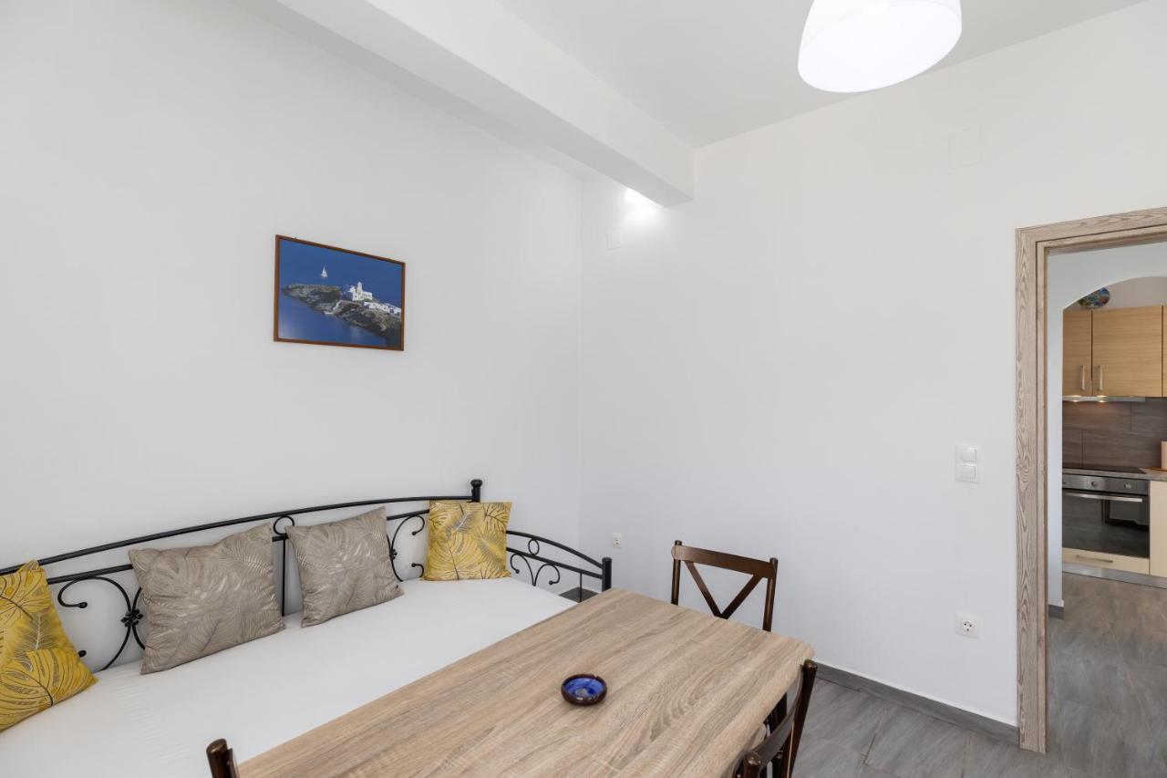 קמרס Peris Rooms מראה חיצוני תמונה