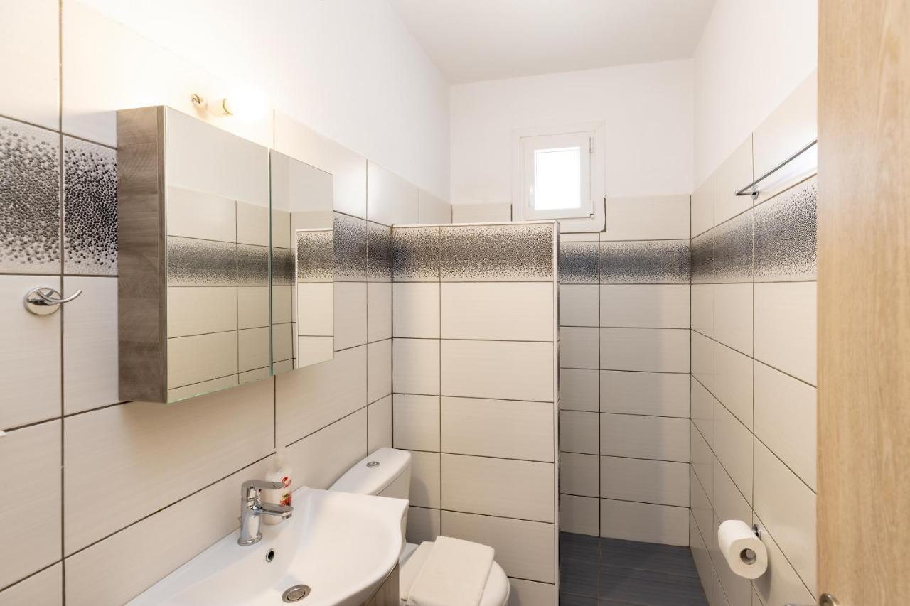 קמרס Peris Rooms מראה חיצוני תמונה