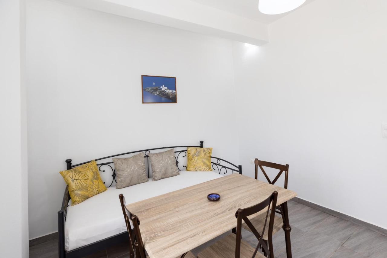 קמרס Peris Rooms מראה חיצוני תמונה