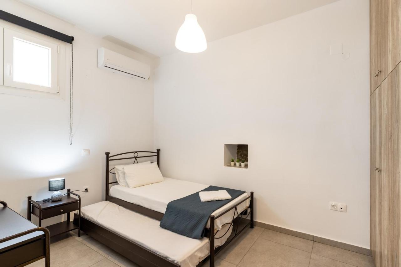 קמרס Peris Rooms מראה חיצוני תמונה